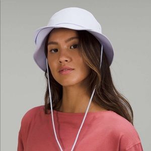 NWT Lululemon Wide-Brim Bucket Hat with Strap
Pastel Blue